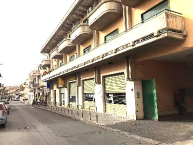 Foto Magazzino in Via Firenze 136/A, Aci Castello Centro di 70 m²