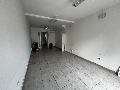 Foto Ufficio a Certaldo Zona Mensa, Via Toscana di 55 m² con 1 locali