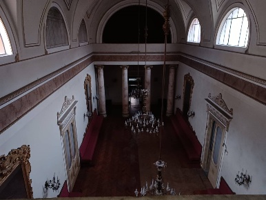 Foto Negozio a Pistoia Piazza della Sala di 1500 m² con 36 locali