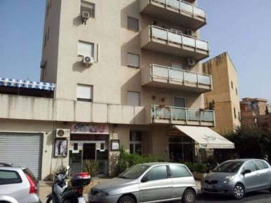 Foto Ufficio in via Suor Maria Dolores Di Majo, Palermo di 80 m² in vendita