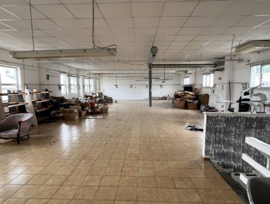Foto Locale commerciale a Figline e Incisa Valdarno Matassino di 250 m²