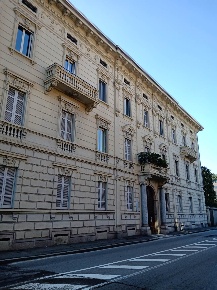 Foto Ufficio in VIA ROMA 14, Gallarate Centro di 90 m² con 4 locali