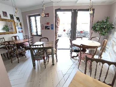 Foto Negozio a Firenze Porta al Prato - San Jacopino di 120 m² con 5 locali