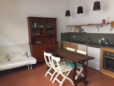 Foto Negozio in VIA DEL LEONE, Firenze San Frediano di 35 m² con 2 locali
