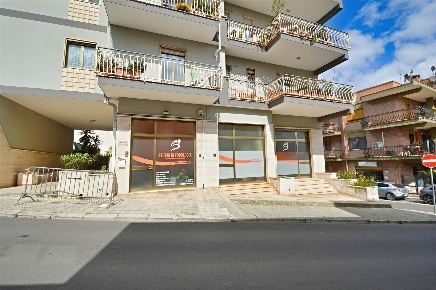 Foto Ufficio a Putignano di 99 m² con 3 locali in affitto
