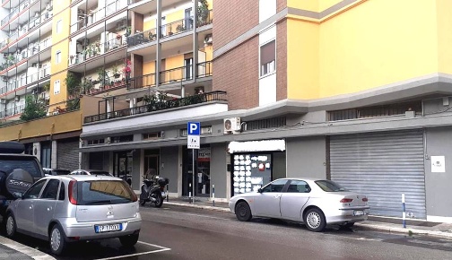 Foto Negozio in Via Poli 29, Bari Picone di 44 m² con 1 locali in vendita