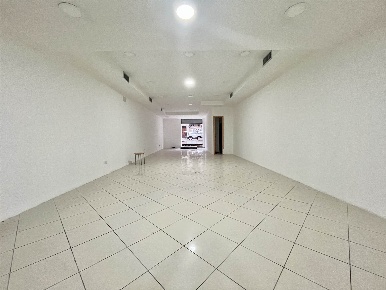 Foto Attività commerciale a Palermo Cassaro di 220 m² con 2 locali