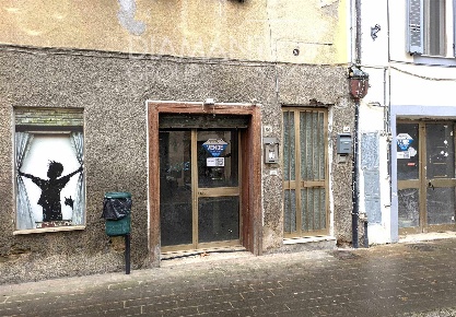 Foto Negozio a Panicale Tavernelle di 80 m² con 2 locali in vendita