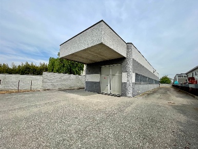 Foto Laboratorio a Bassano Bresciano di 245 m² con 2 locali in vendita