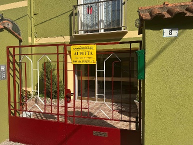 Foto Negozio a Iglesias Centro di 43 m² con 1 locali in affitto
