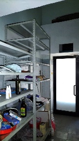 Foto Locale commerciale a Livorno Pontino - Bastia di 85 m² con 4 locali