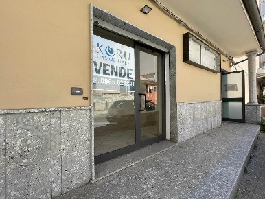 Foto Negozio in via pasquale andiloro 52/B, Reggio di Calabria di 88 m²