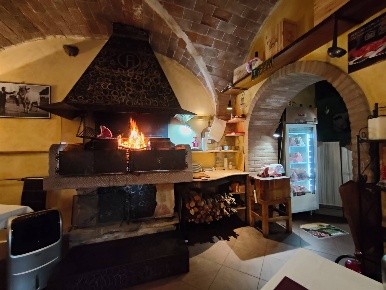 Foto Ristorante a San Vincenzo Centro di 60 m² con 3 locali in vendita