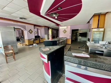 Foto Attività commerciale a Borgo Virgilio di 395 m² con 3 locali