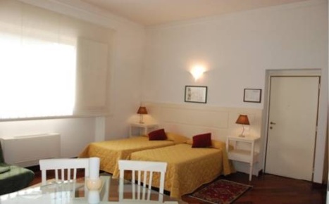 Foto Hotel a Firenze Santa Croce di 1100 m² con 14 locali in vendita