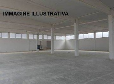 Foto Magazzino a Altamura di 600 m² con 1 locali in vendita