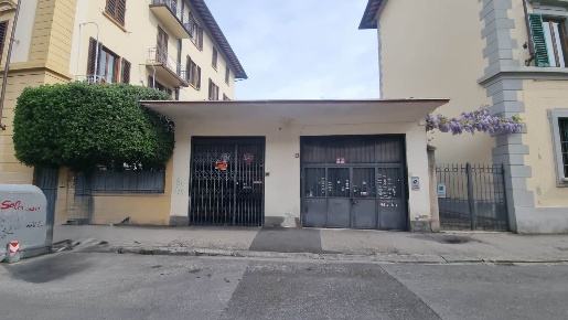 Foto Attività commerciale in Via Gaetano Milanesi, Firenze di 50 m²