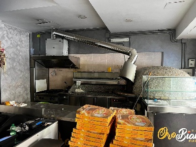 Foto Attività commerciale in via Luigi Guercio 86 86, Salerno di 80 m²