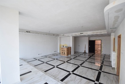 Foto Ufficio a Piacenza Via Taverna - Ospedale di 124 m² con 2 locali