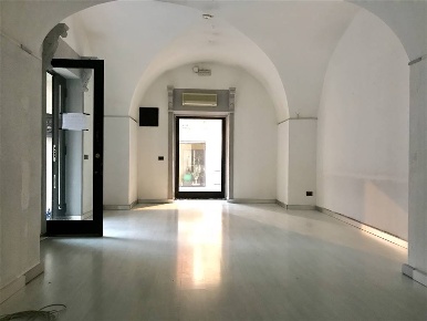 Foto Attività commerciale in Via Vittorio Emanuele 43, Scordia di 65 m²