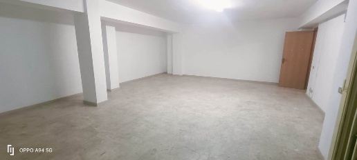 Foto Negozio in VIA N. COLAJANNI 66, Caltanissetta Centro di 150 m²