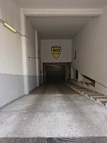 Foto Magazzino a Latina Centro Storico di 740 m² in vendita