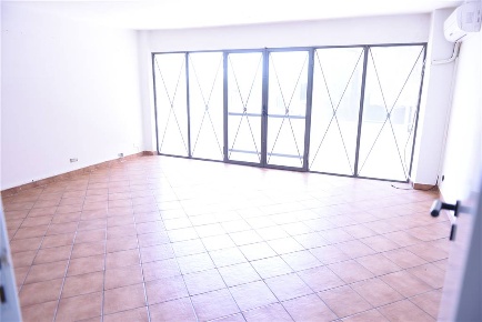 Foto Magazzino in via ottavio profeta, Catania Picanello di 641 m²