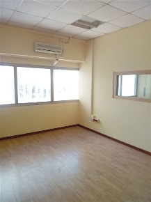 Foto Negozio a Ancona Brecce Bianche di 230 m² con 3 locali in affitto