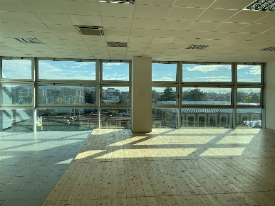 Foto Ufficio a La Spezia Le Terrazze - Via Vailunga di 126 m² con 1 locali
