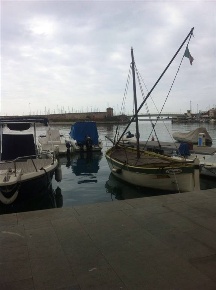 Foto Magazzino a Livorno Pontino - Bastia di 170 m² con 1 locali in vendita