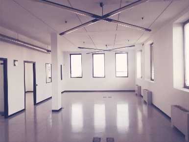 Foto Ufficio a Agrate Brianza Centro di 200 m² con 4 locali in affitto