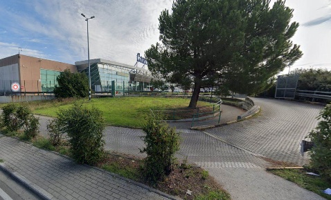Foto Ufficio a San Giuliano Terme Ghezzano di 125 m² con 1 locali