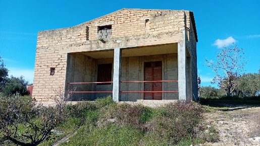 Foto Agriturismo a Campobello di Licata di 6950 m² con 1 locali in vendita