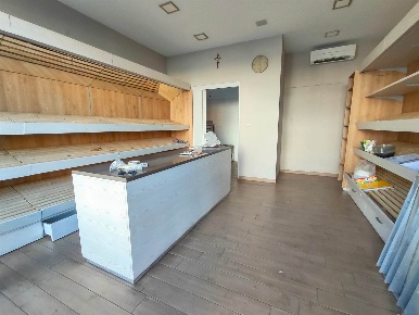 Foto Negozio a Chioggia Borgo San Giovanni di 35 m² con 1 locali in affitto