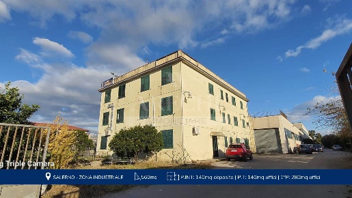 Foto Ufficio a Salerno Zona Industriale - San Leonardo di 560 m² in affitto