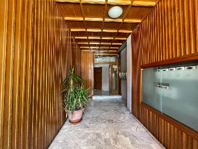 Foto Locale commerciale a Canosa di Puglia Centro di 30 m² con 2 locali