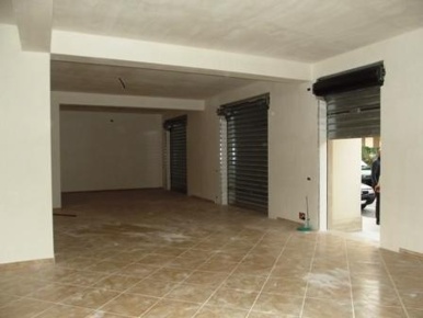 Foto Negozio in VIA VERDI, Marsala Centro Urbano di 120 m² con 1 locali