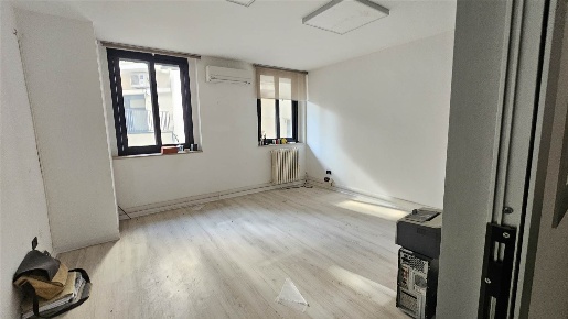 Foto Ufficio a Altamura di 80 m² con 2 locali in vendita