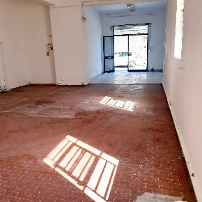 Foto Attività commerciale in VIA SAN ANTONIO 14, Prato di 70 m² in vendita