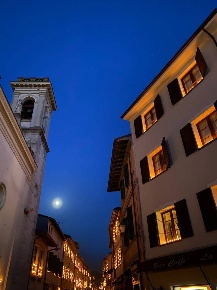 Foto Hotel a Camaiore Camaiore Paese di 530 m² con 22 locali in vendita