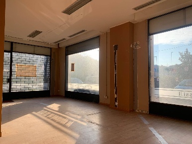 Foto Ufficio in Via Fara 2, Canonica d'Adda Centro di 87 m² con 1 locali