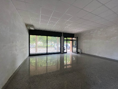 Foto Negozio a Rottofreno Centro di 135 m² con 1 locali in affitto