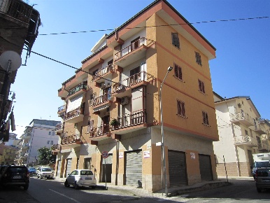Foto Magazzino in VIA ARNO 33, Corigliano-Rossano Rossano Stazione di 75 m²