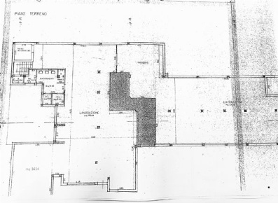 Foto Laboratorio a Vinci di 860 m² con 3 locali in affitto