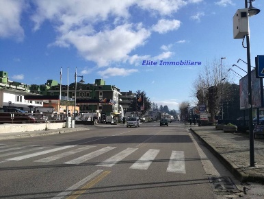Foto Negozio a Mercogliano di 550 m² in affitto