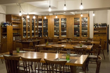 Foto Ristorante a Milano Porta Romana - Medaglie d'Oro di 210 m² in vendita