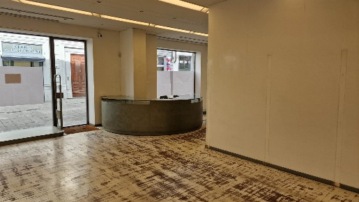 Foto Negozio in Via Cavallotti, Sesto Fiorentino Sesto Città di 95 m²