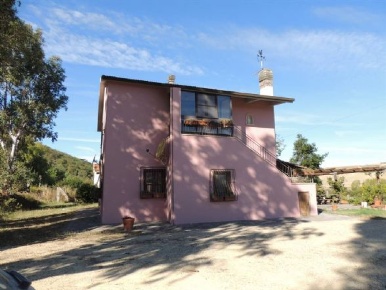 Foto Cessione attività in Località Farnesiana, Tarquinia con 6 locali