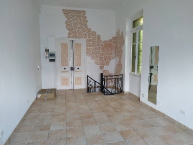Foto Attività commerciale a Bordighera Centro di 48 m² con 2 locali