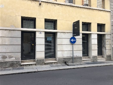 Foto Attività commerciale a Mantova Centro di 90 m² con 6 locali in affitto